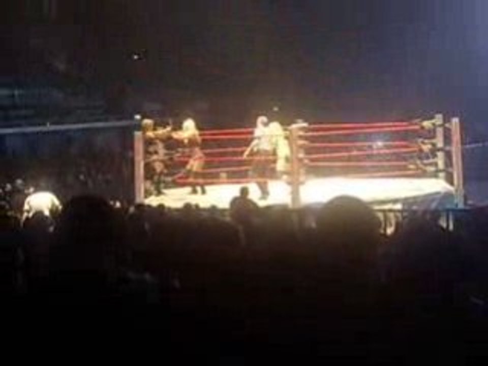 ODB & Taylor Wilde VS The Beautiful People Partie 03