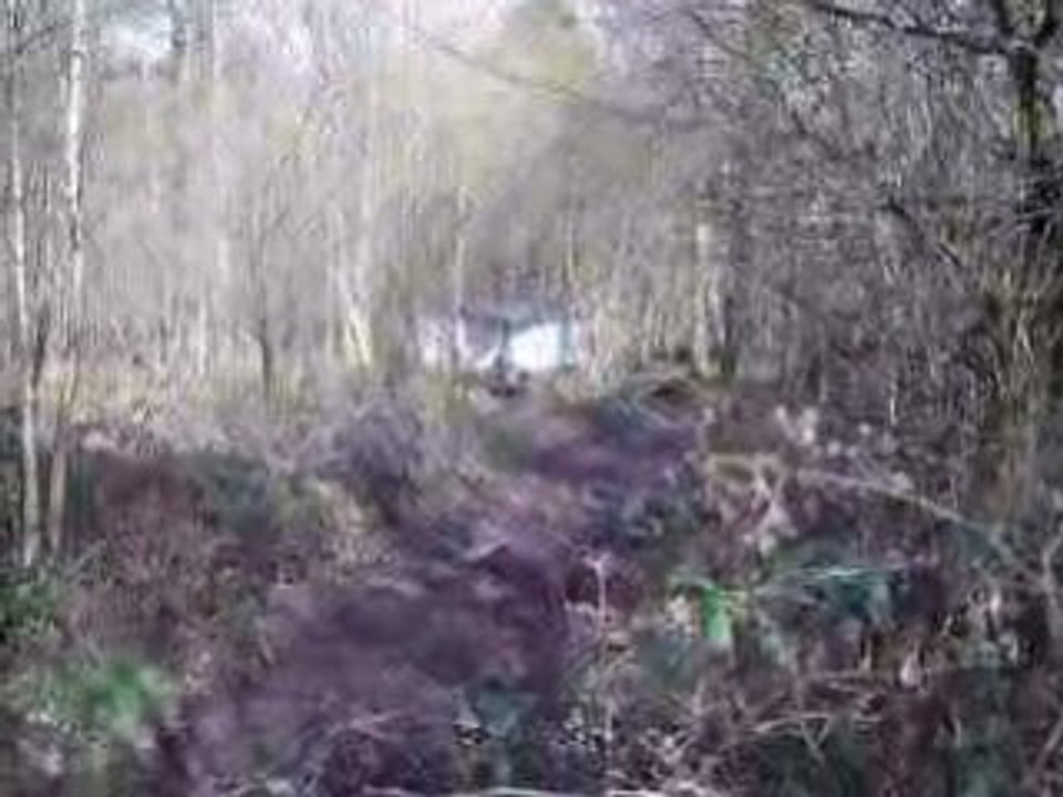 quad (cross dans le bois de mercastel)