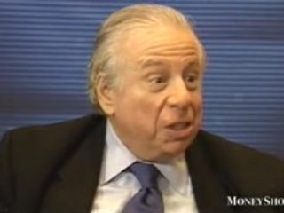 Real Estate Expert: Stay Away from Malls