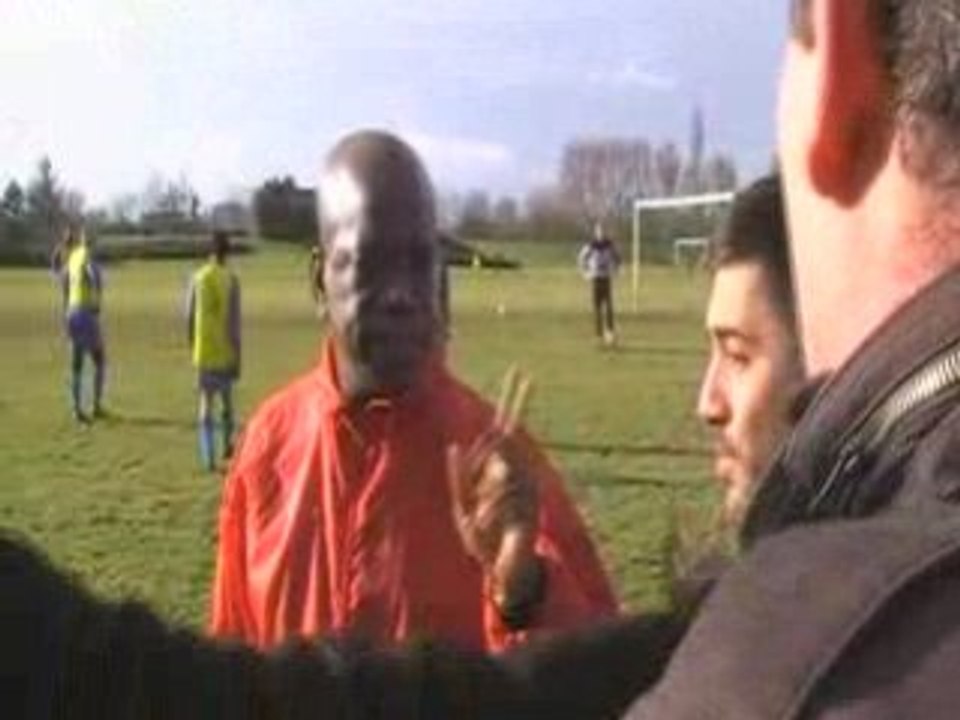 Video-7 arbito anula golo
