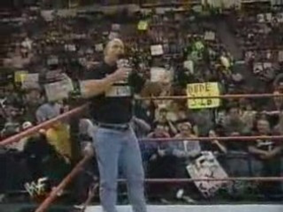 RAW is WAR 20/04/98 - Stone Cold in ring - Parte 7