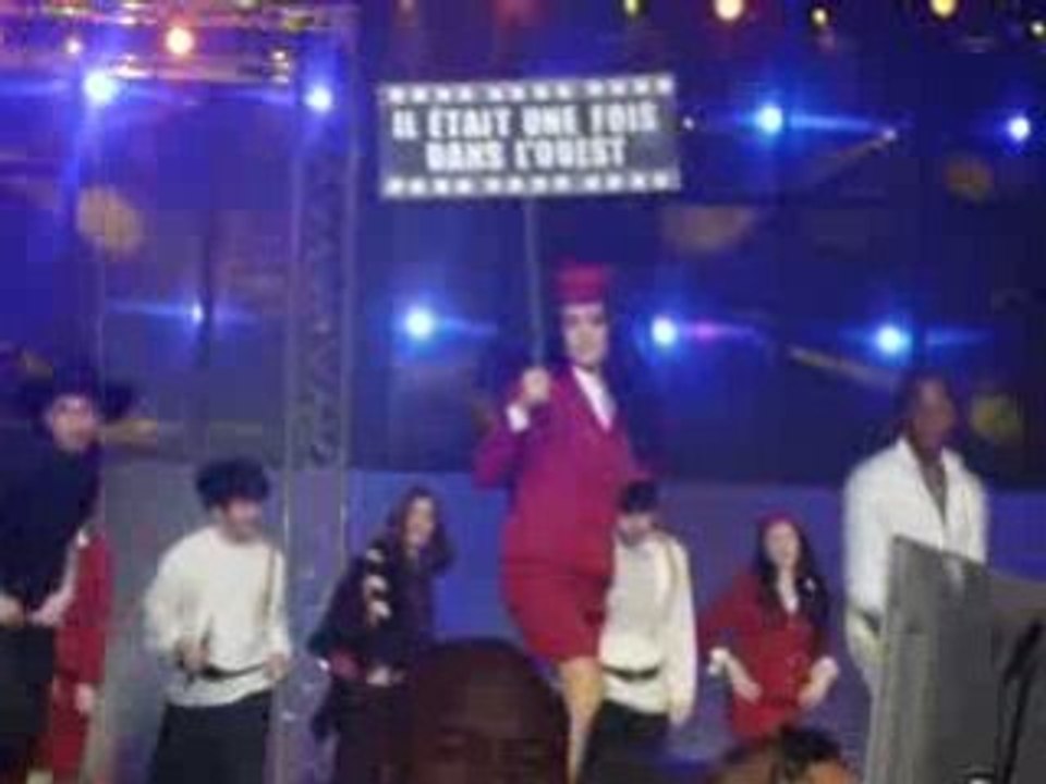 Enfoirés 2009 Cotton Eye Joe Danse