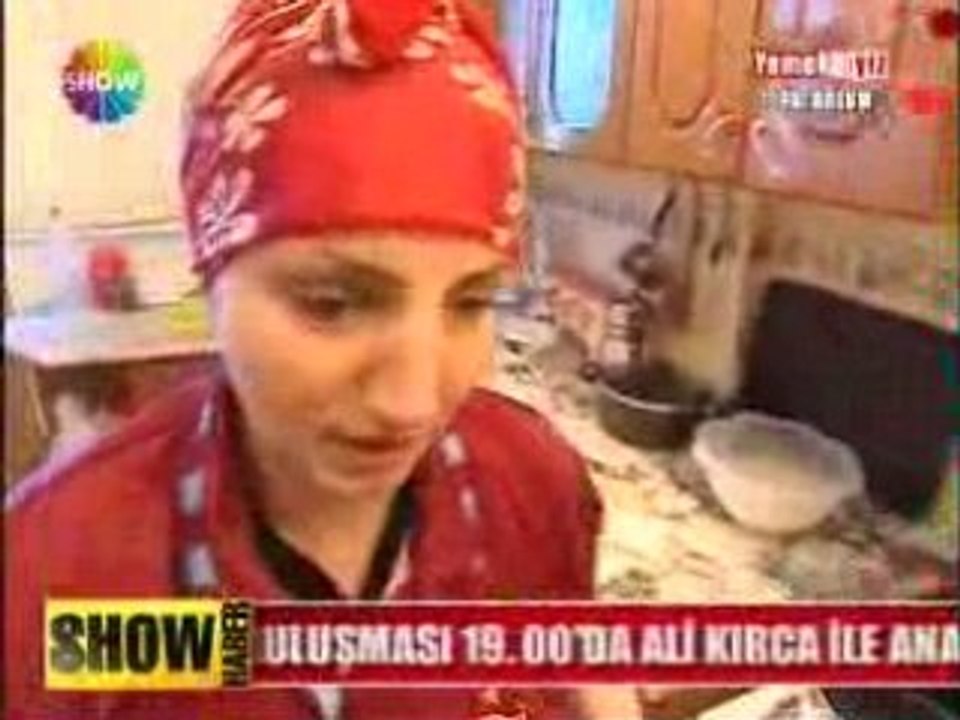 Yemekteyiz Şaduman Soğan Rendeliyor