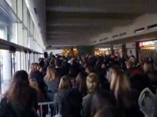 Quentin Mosimann 28-01-09 dédicaces Cora Rocourt -P1280139