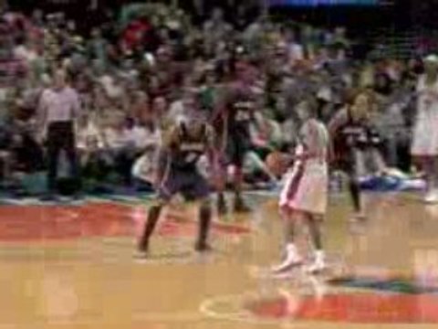 NBA Nate Robinson in the dunk contest, this alley-oop will c