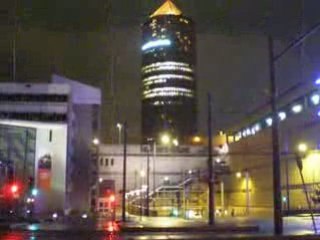 Lyon Part-Dieu: Le Crayon de nuit