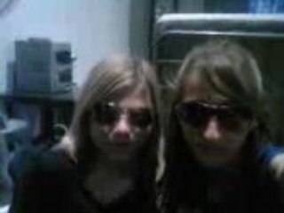 Sarah & Eliza: No Comments 😄