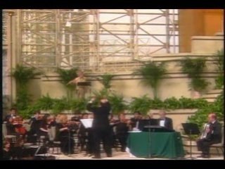 Sir James Galway plays -The Lord of the Rings-