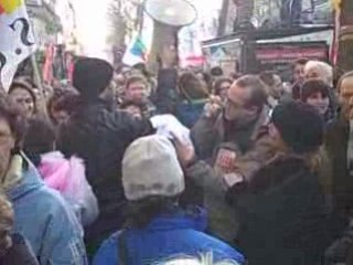 megaphone et chansons militantes