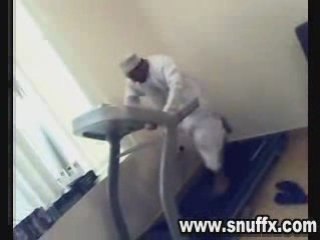 rebeu a la salle de sport