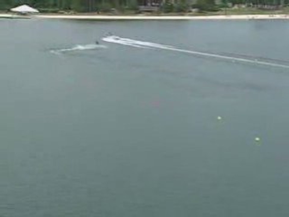 Un record de saut à ski nautique