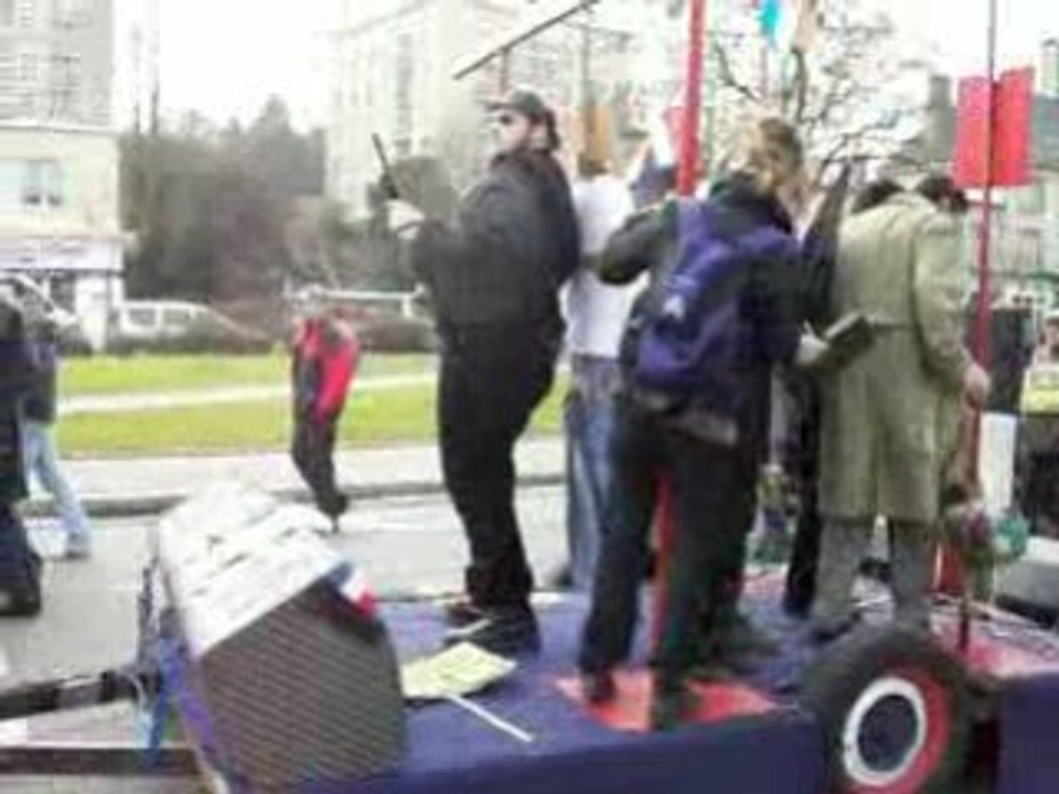 Manifestation Caen 29 janvier 2009 un faux sarkozy