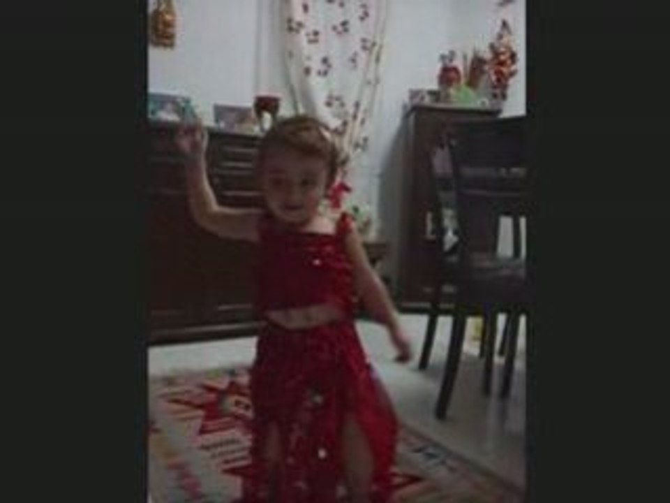 Binlerce dansöz var