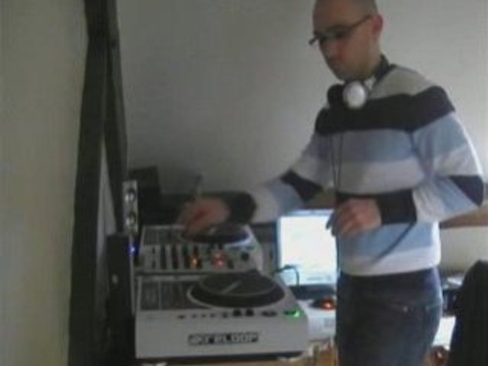 Dj vivik tenminmix hands up n°3
