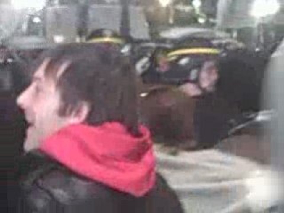 fin de manifestation opéra