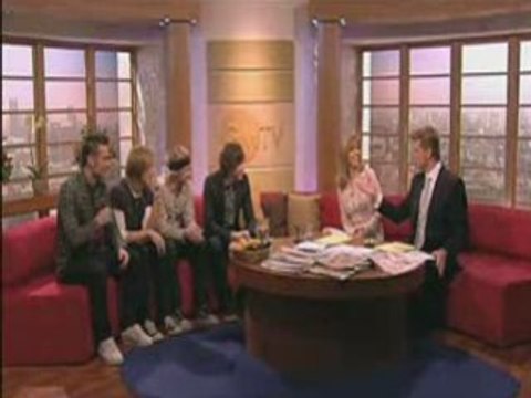 McFLY - Chat w/ Andrew Castle - GMTV sofa - 21.11.2008