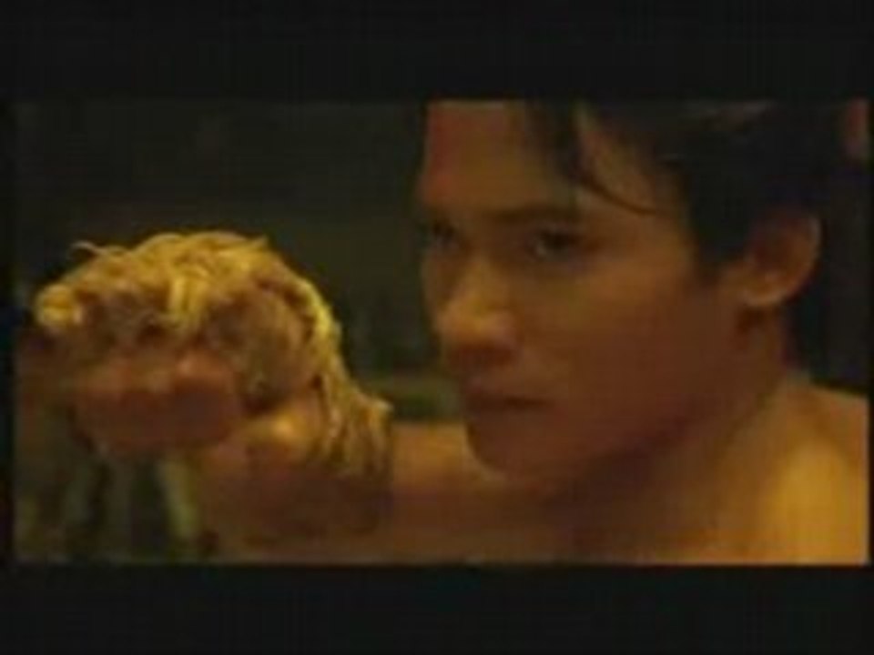 Ong Bak Bande Annonce