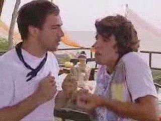 Lorenzo se la jugó y besó a Malena frente a Keto