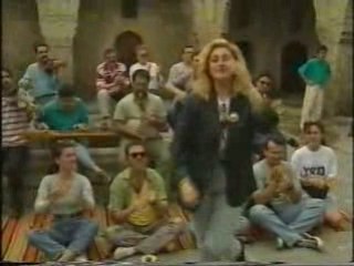 Muazzez Ersoy- Sev Seveceksin