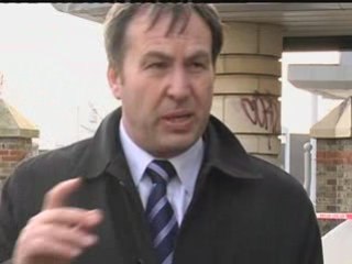 Man stabbed at Croydon bus stop