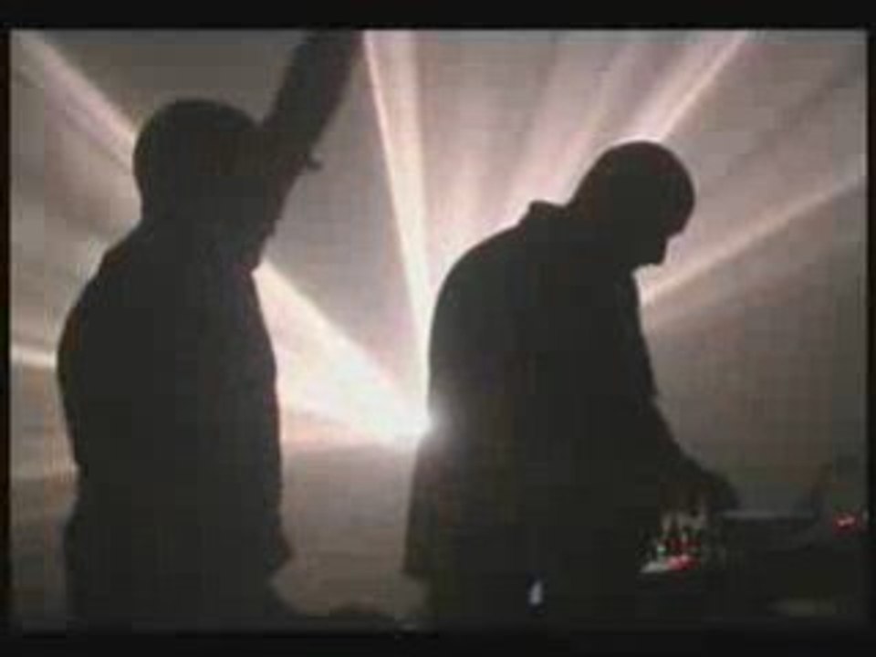 Loo & Placido - Hip-Hop Gangsters (EPK Teaser Part 02)