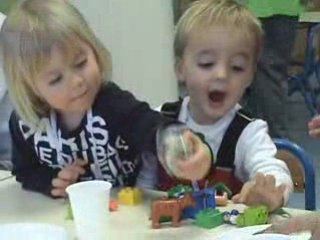 Jules joue (ou se dispute...?) avec Mélissa