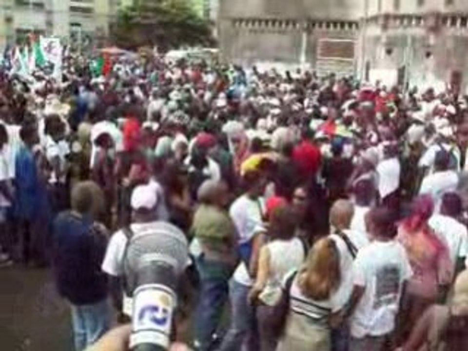 Début marche de la grève générale