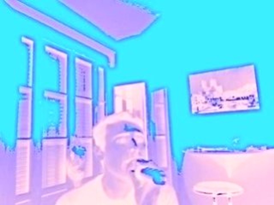 Wwi égratigne "Je pense à toi comme je t'aime"