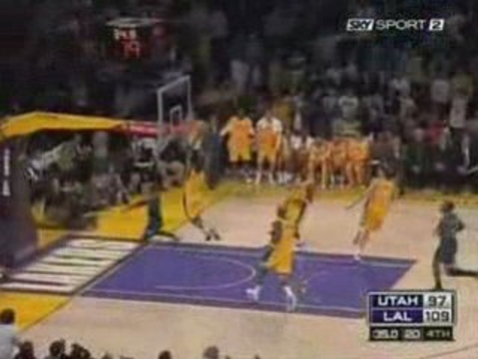 Pau Gasol Timeout