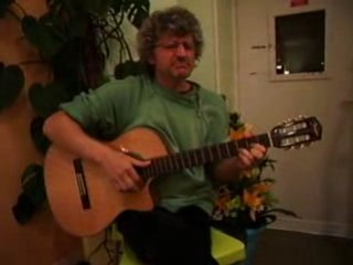 mirek et sa guitare "combien 2 temps..."
