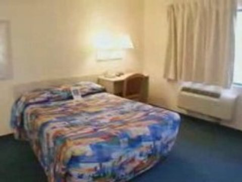 MOTEL 6 LAS VEGAS - I-15 Video Tour