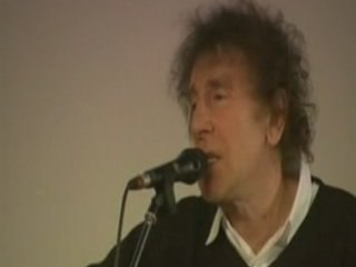 Alain Souchon:"Elle danse"(acoustic live)