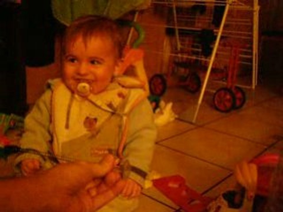 11 mois oh la ventouse