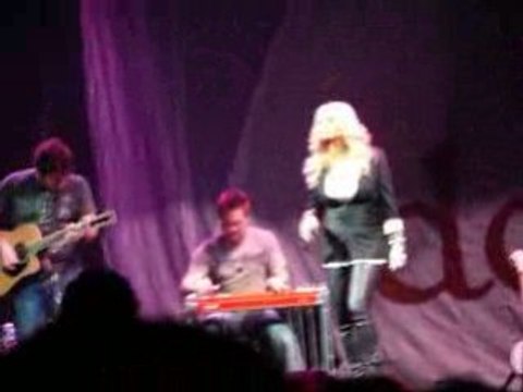 Jessica Simpson live 1/29 Charlottesville, VA