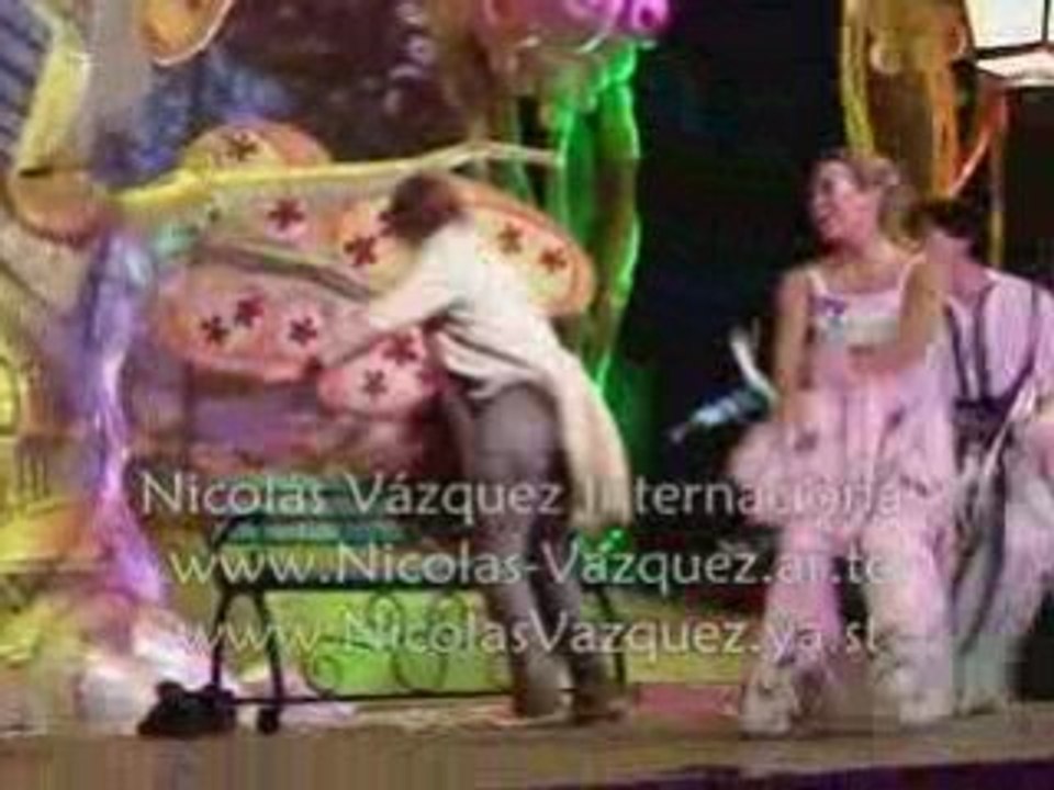 "Alguien" en vivo