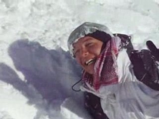 Djamel, Aye Aye Aye ski saut de malade