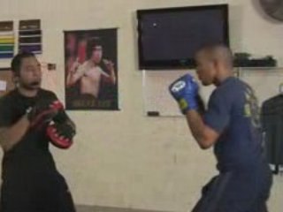 JKD kickboxing Jun Fan Gung Fu Attack (PIA-2)