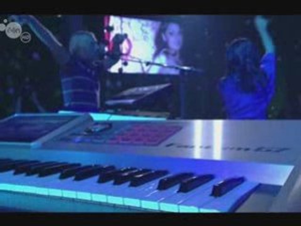 Milk Inc. - Forever (Live At De Laatste Show 22-10-08) HQ