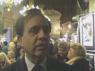 Roger Karoutchi à l'issue de la réunion à la Mairie du 11ème