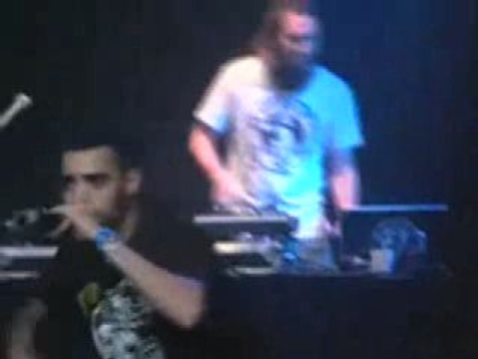 SCRED CONNEXION - AU MILIEUX DE JALOUX www.spacehiphop.com