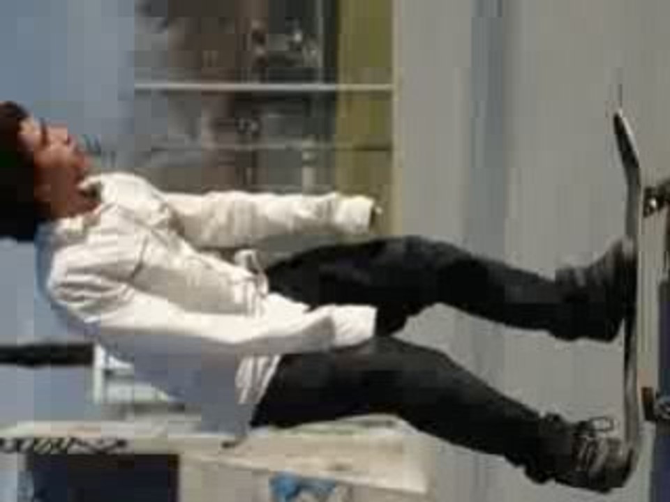 Steven skating 02