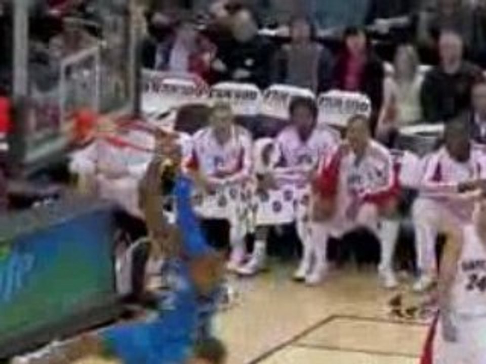 NBA Jameer Nelson wonderful alley-oop pass to D...