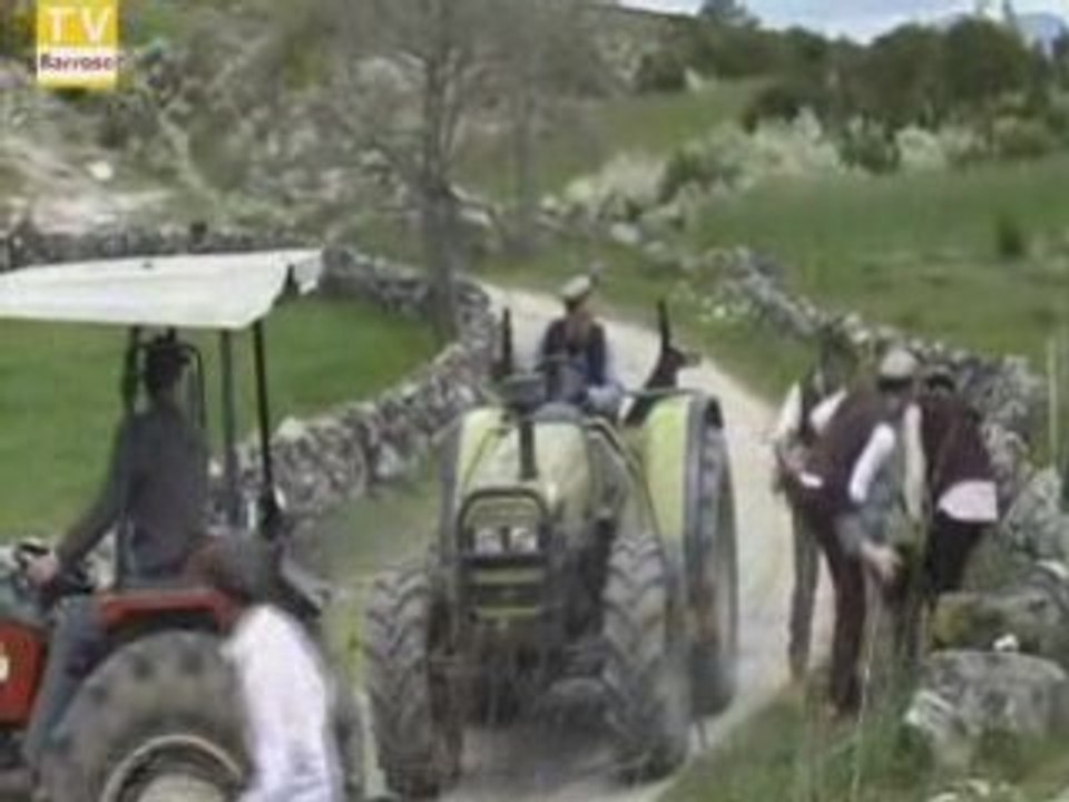 Tractorjacking