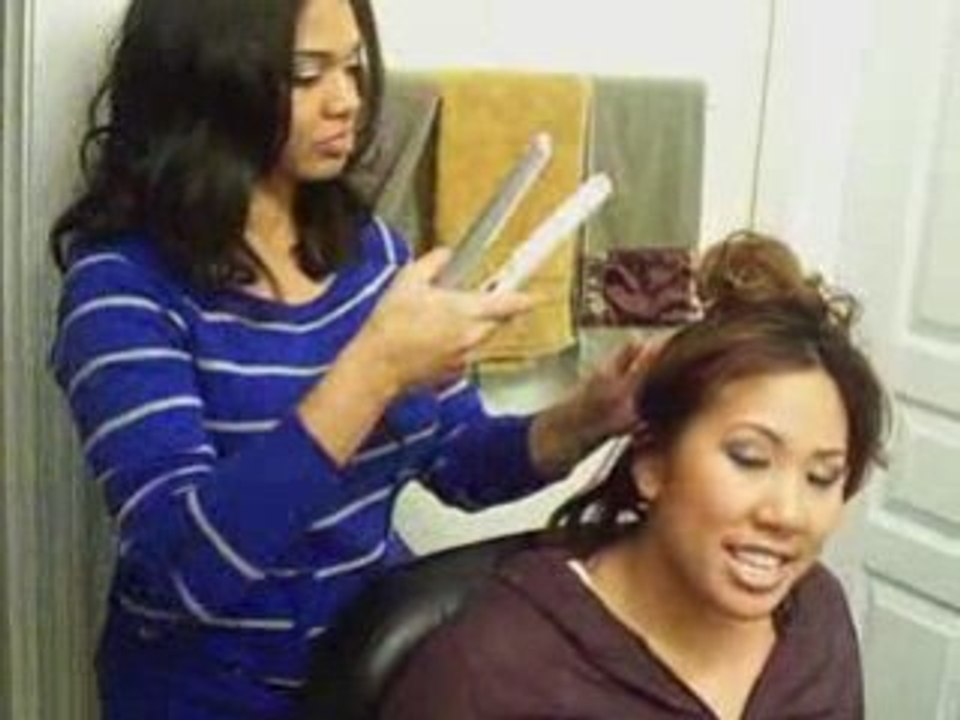 Vanessa Hudgens Wavy Hair Tutorial