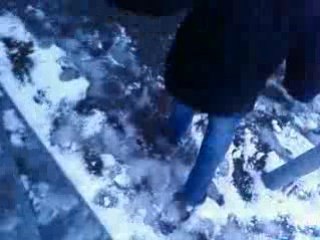 Pieds nus dans la neige 2