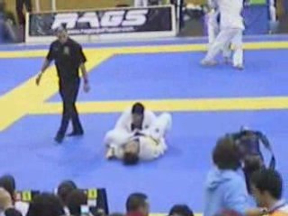 Kron Gracie vs Yan Cabral finale medio coupe europe 2009 bjj