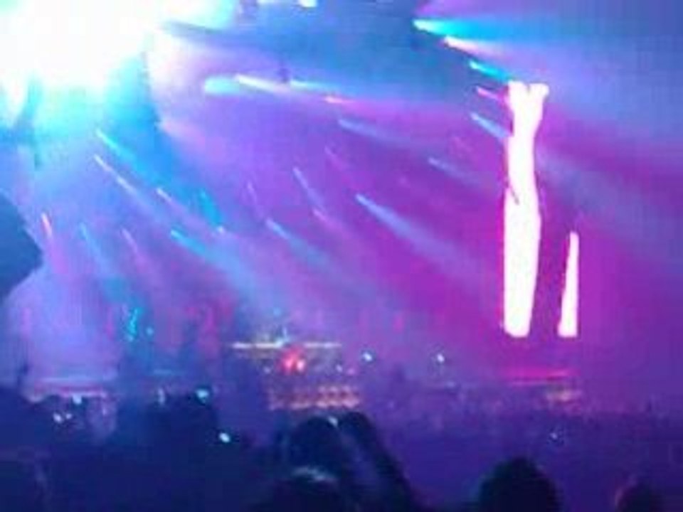 CHICAGO ZONE VS RONALD V  @ REVERZE 2009