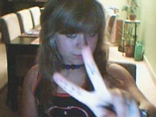 Shut up and let me go Delire