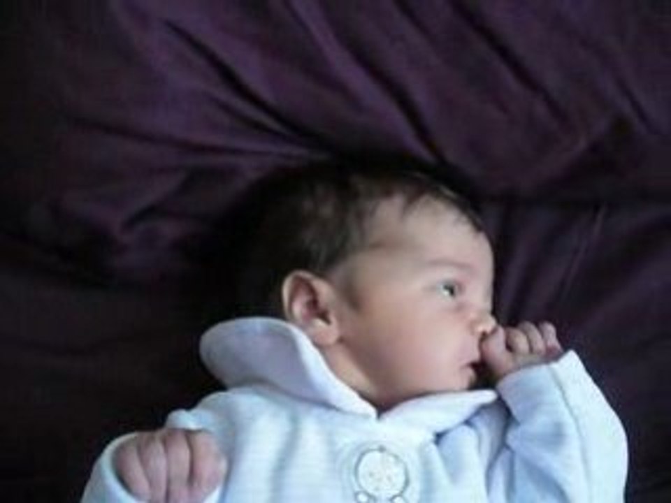 Ava, 12 jours