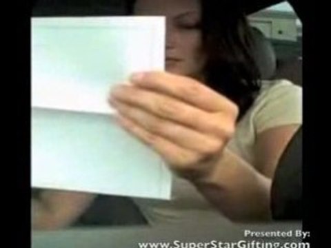 Student Opens Big Cash Gift Using The Global Gifting System!